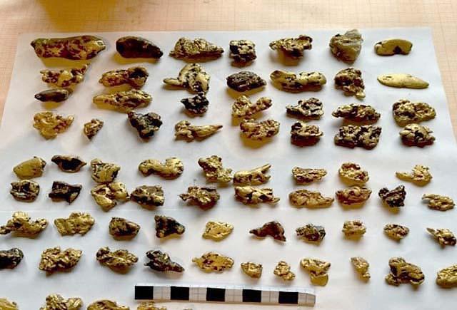 Мелкие самородки. Второй приток ручья Хлебопёк (месторождение Хлебопёк)