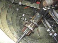 Фото 2. Отличие Мезона в том, что постель в рифлях рыхлится струями воды, поступающими из сопел, которые подходят почти вплотную к постели из центральной части устройства.