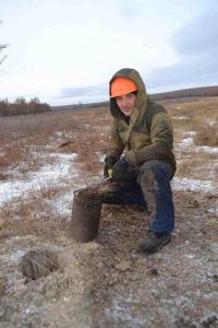 Столбик мерзлого керна из скважины 