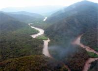 В Папуа — Новой Гвинее планируется к освоению одна из последних нетронутых природных зон на планете. Это бассейн реки Сепик, где находится одно из 10 крупнейших месторождений меди и золота в мире. (http://www.radioaustralia.net.au/french/2016-06-03)