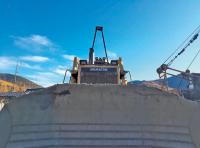 3D-камера для оценки объема призмы волочения установлена на бульдозер Komatsu 375A